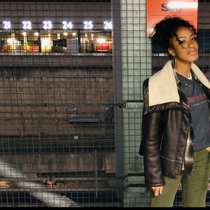 Meet your Posher, Yael